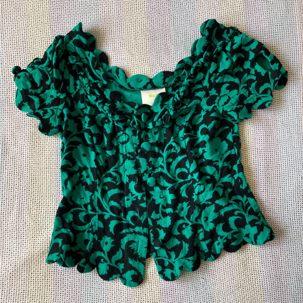 Maeve Anthropologie green black pattern scalloped hem button blouse keyhole